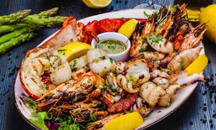 5 Rekomendasi Tempat Makan Seafood Di Kupang