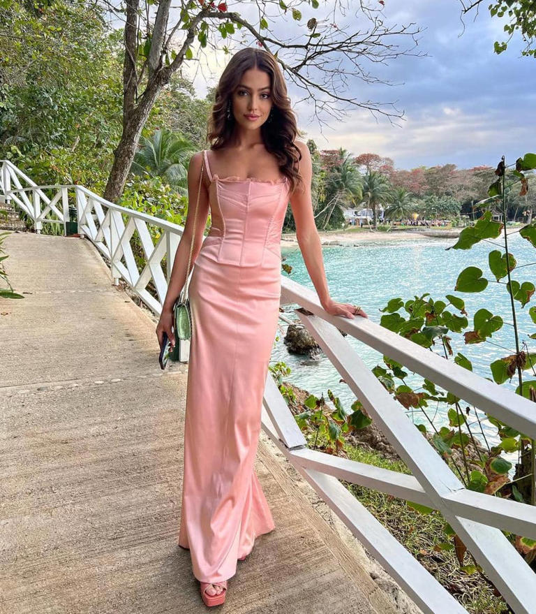 Bergaya Seperti Clara Wilsey: Rambut Elegan Untuk Segala Acara