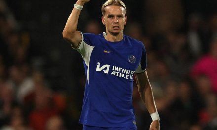 Chelsea Untung! Mudryk Di Larang Bermain 4 Tahun