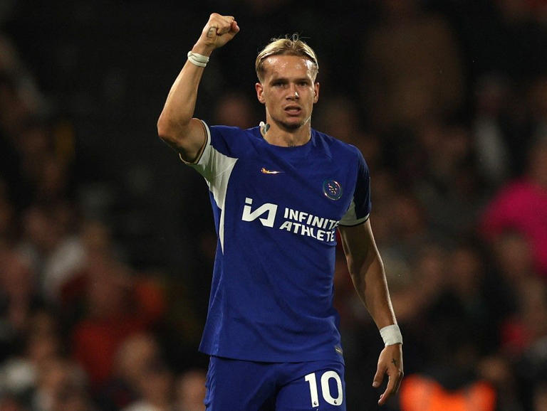 Chelsea Untung! Mudryk Di Larang Bermain 4 Tahun