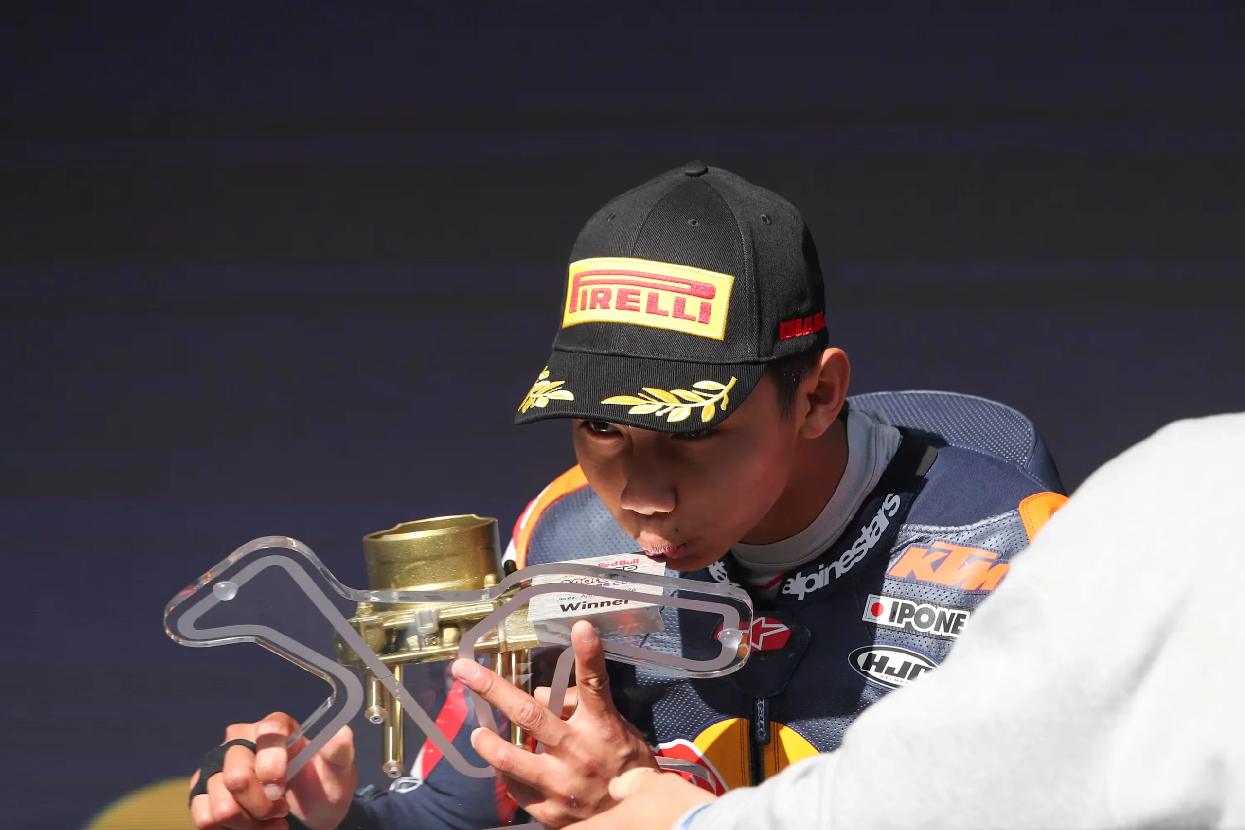 Podium Tertinggi: Kiandra Ramadhipa Juara Race 2 Rookies Cup