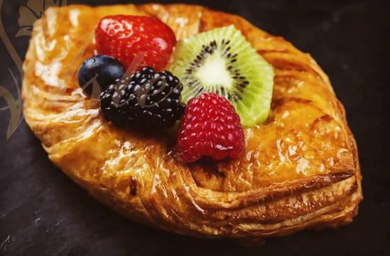 Danish Pastry: Kue Berlapis Mentega Khas Eropa Bikin Ketagihan