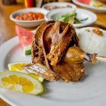 Gurih Dan Legendaris! Bebek Bengil Bali Yang Bikin Ketagihan