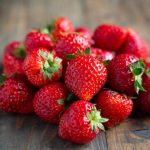 Stroberi Si Merah Segar: Kaya Vitamin Dan Antioksidan Alami