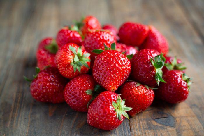 Stroberi Si Merah Segar: Kaya Vitamin Dan Antioksidan Alami