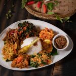 Kuliner Khas Bali, Nasi Campur Hadir Dengan Lauk Beragam