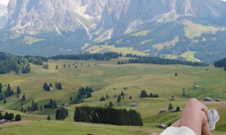 Gaya Santai Regina Phoenix Di Dolomites, Simple Tapi Elegan