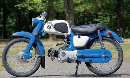Bukan Bebek Biasa! Honda C50 Jadi Ikon Motor Klasik Dunia