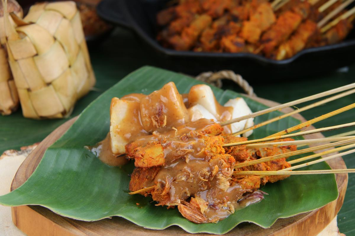 Pedas Gurih! Sate Padang Jadi Kuliner Ikonik Sumatera Barat