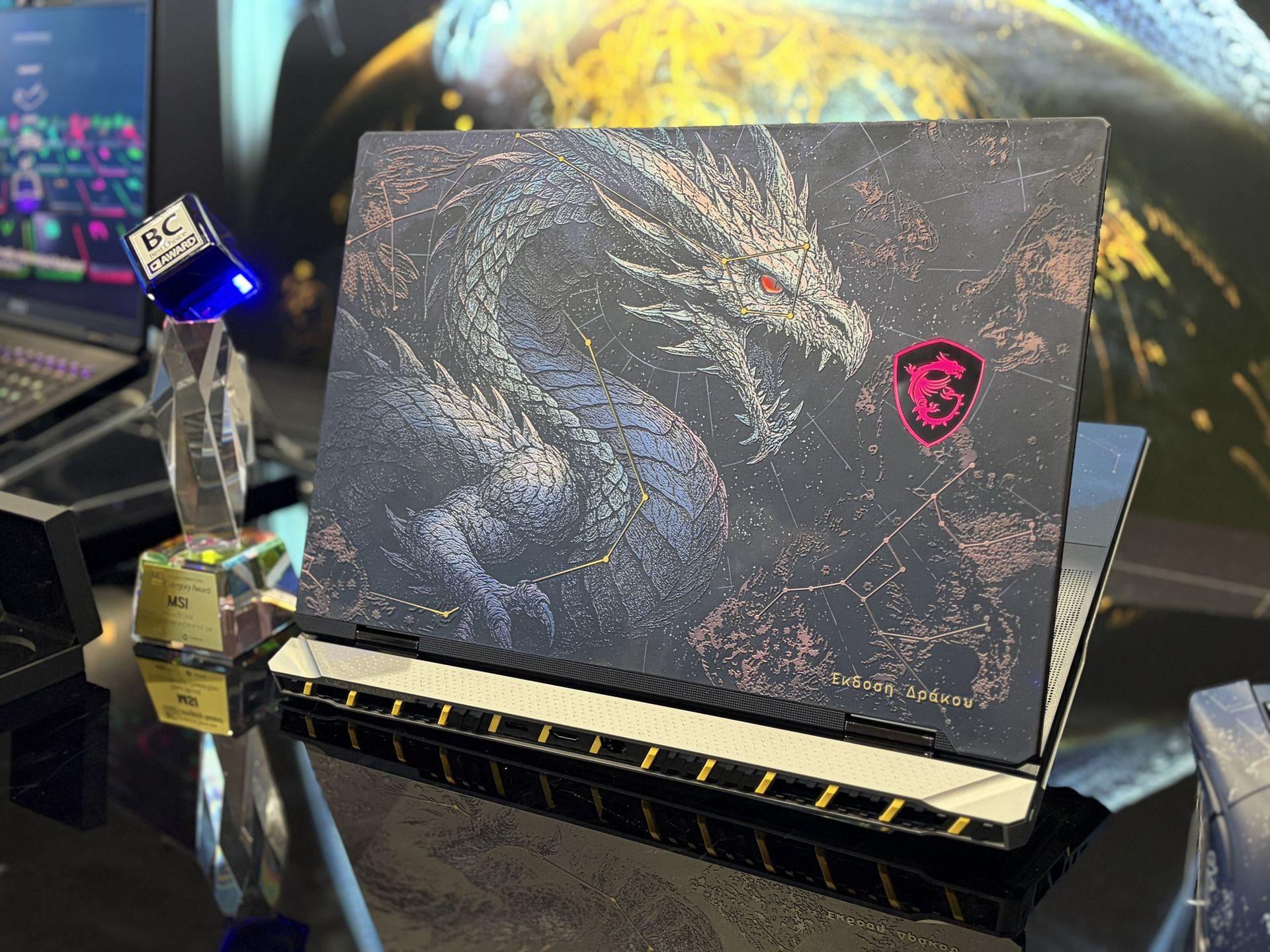 Visual Memukau! MSI Titan 18 HX Punya Layar Mini LED 240Hz